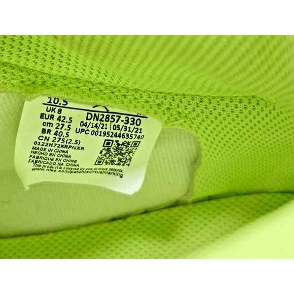 Size 10.5 - Billie Eilish x Air Jordan 1 Green Nike - Picture 12 of 14